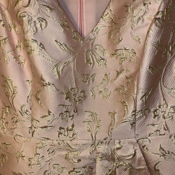 BCBG MAXAZRIA DRESS - Picture 5 of 7